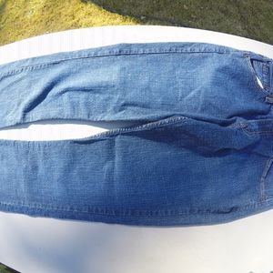 👢 Levi's Signature Stretch Low Rise Bootcut Jeans - Elevate Your Denim Game! 👖